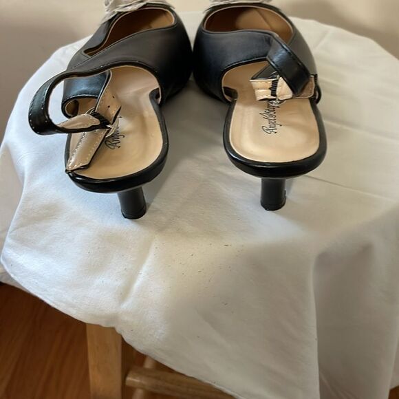 Angel Steps Elegant Black Slingback Heels with Floral Accent - Picture 5 of 10